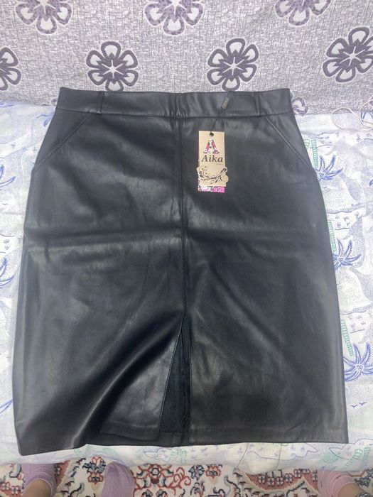 Юбки срочно продам