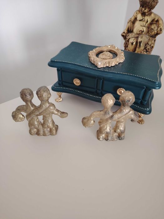 Grup 2 statuete arhaice din bronz stil arhaic