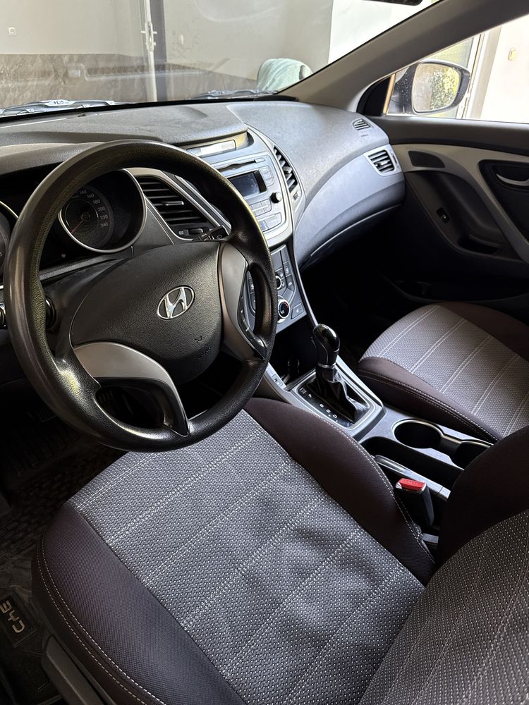 Hyundai Elantra 1.6 avtomat