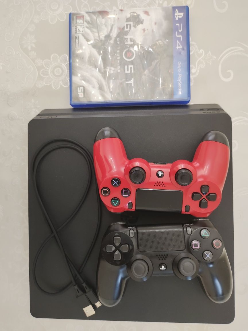 Продается Playstation 4 slim с 1 Тб памяти и с подпиской Ps Plus Extra