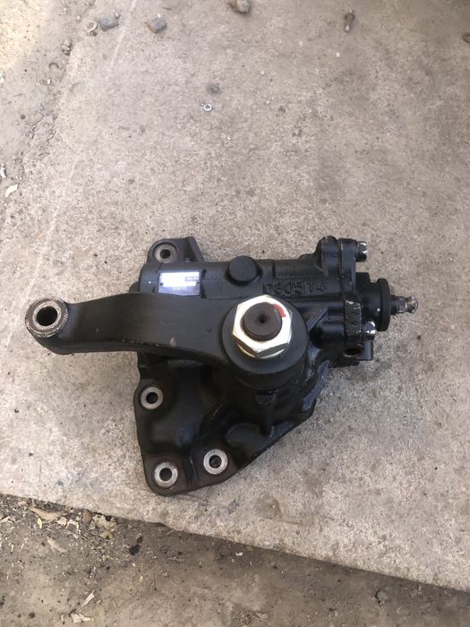 Isuzu rulevoy kalonka