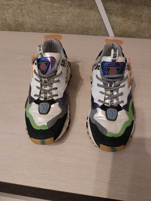 Adidași Flavia Passini