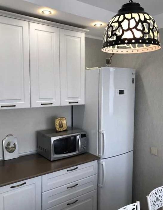 Дава се под наем Двустаен апартамент в Пловдив, Коматевски възел - 60 кв.м за 255 € - Снимка #1