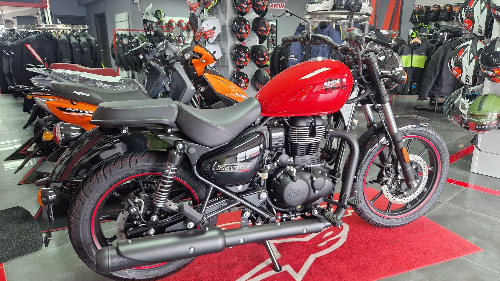 Royal Enfield Meteor 350 Abs NOU RATE  2024