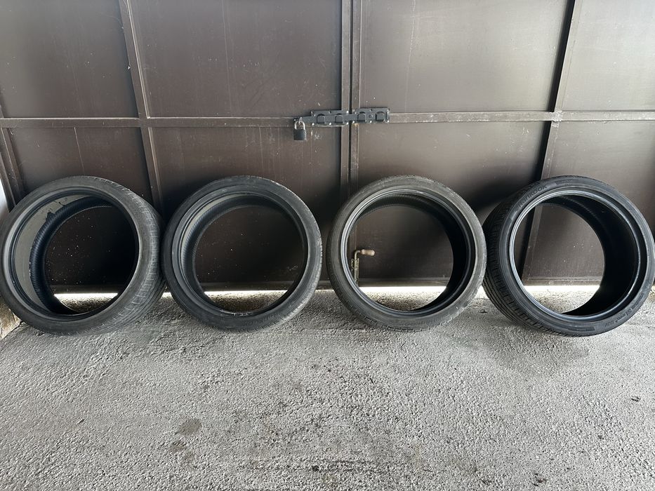 HANKOOK 285/35/22