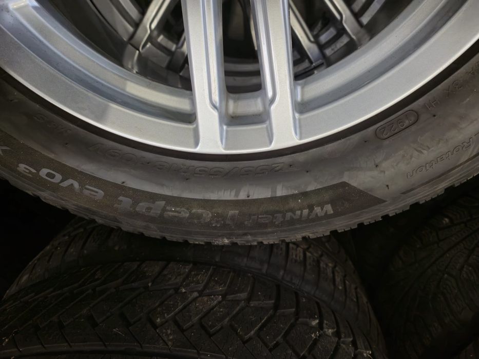 4 anvelope iarna Hankook 255 55 18 aproape noi