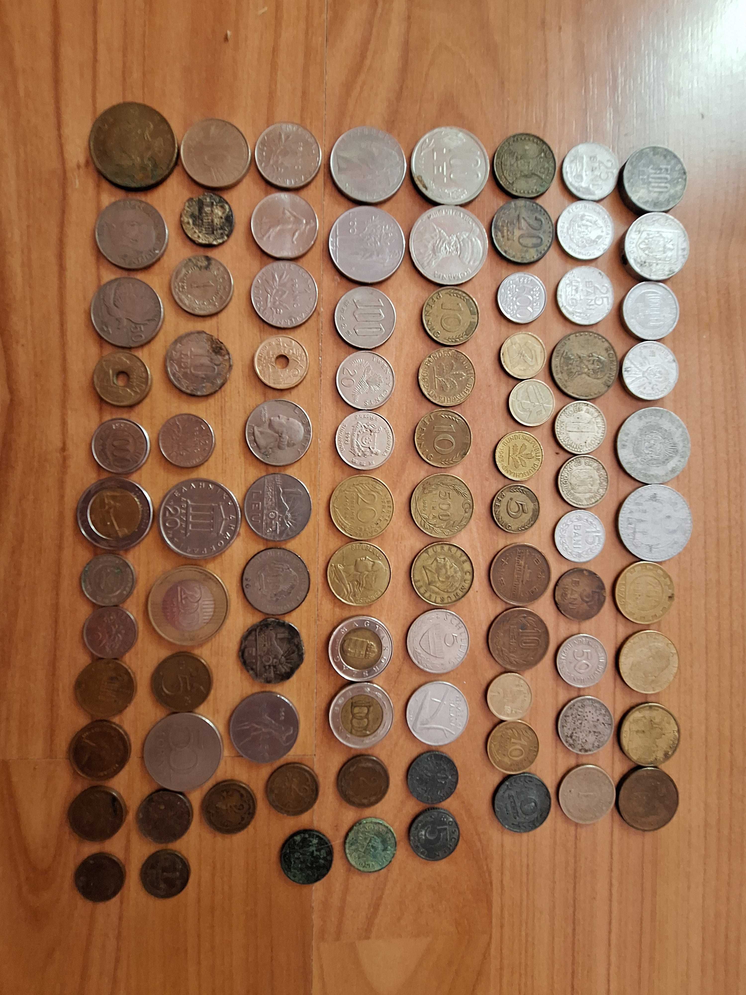 Monede vechi de colecție