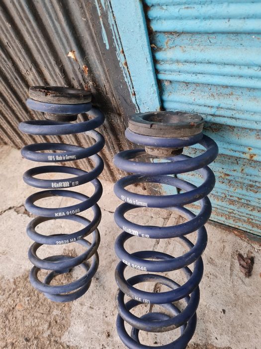 К-т амортисьори с пружини за Голф 4,Ауди а3