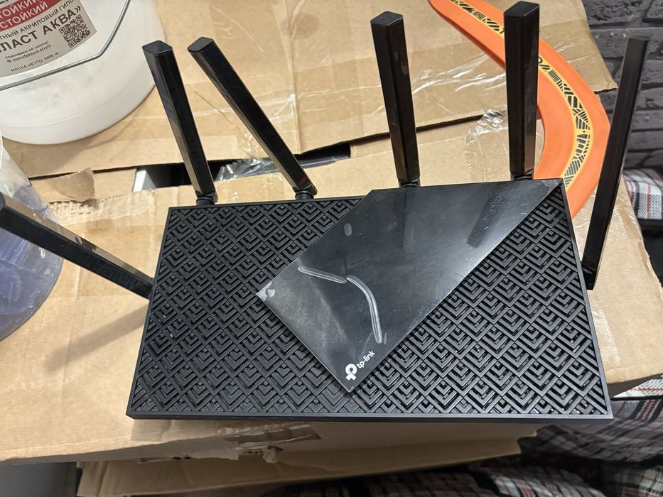 Продам мощный Wi-Fi роутер TP-Link с 6 антеннами