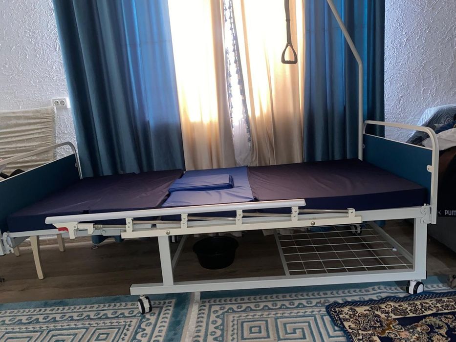 Медицинский кровать б/у