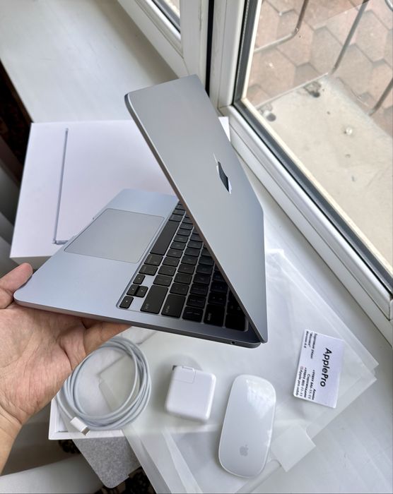 MacBook Air M4 SkyBlue 16/256GB 8 Цикл