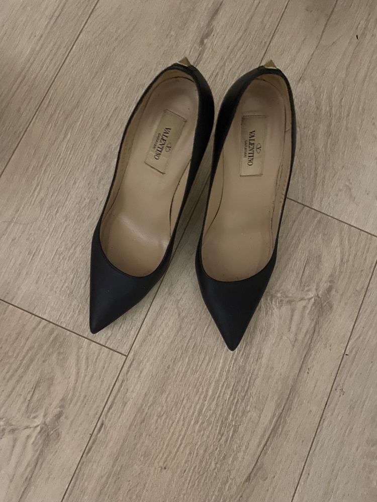Valentino обувки