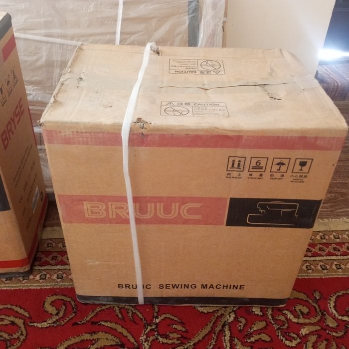 Tikuv moshinasi: To'g'ri chok va Averlo sotiladi srochni