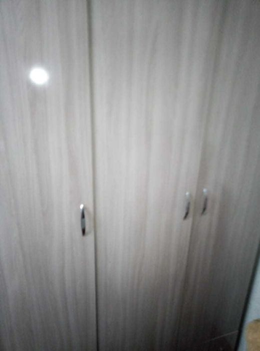 Новый шкаф с 3 дверями по 80тыс.тнг,срочно+недорого