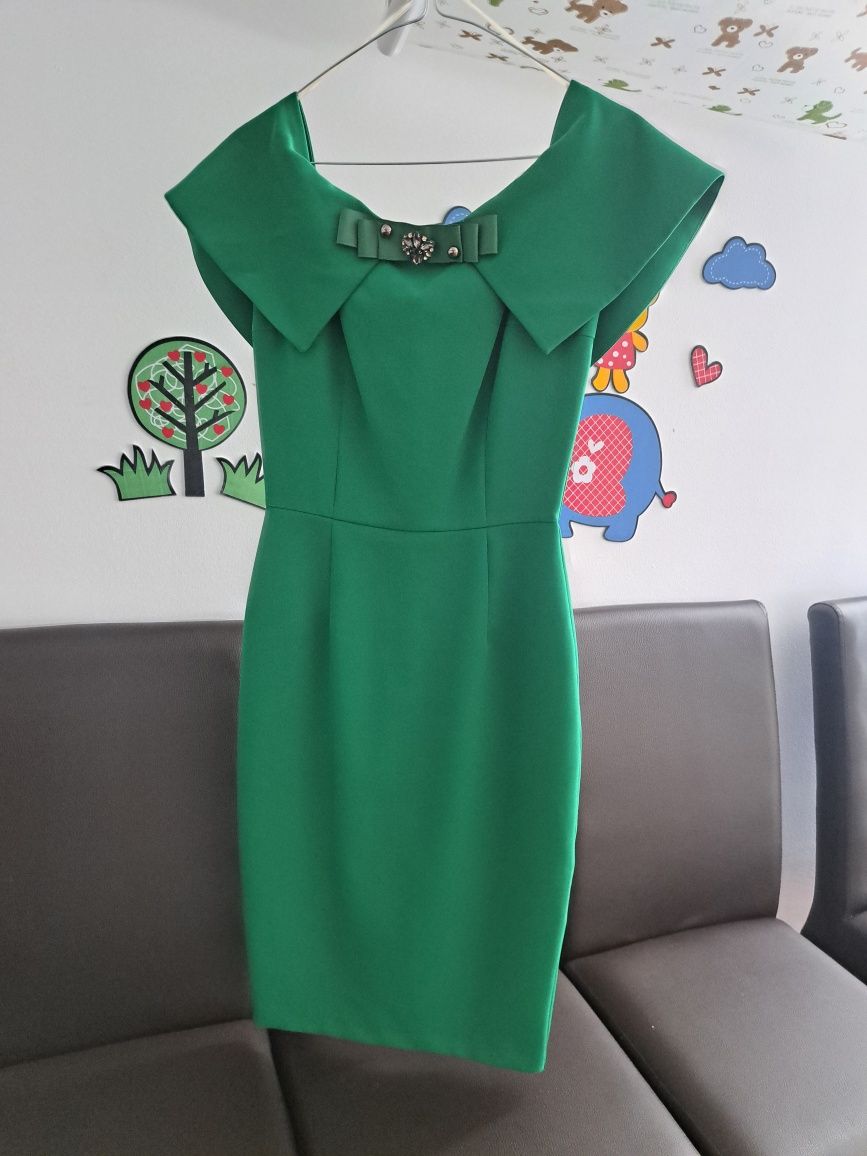 Rochie verde cu capa Poema
