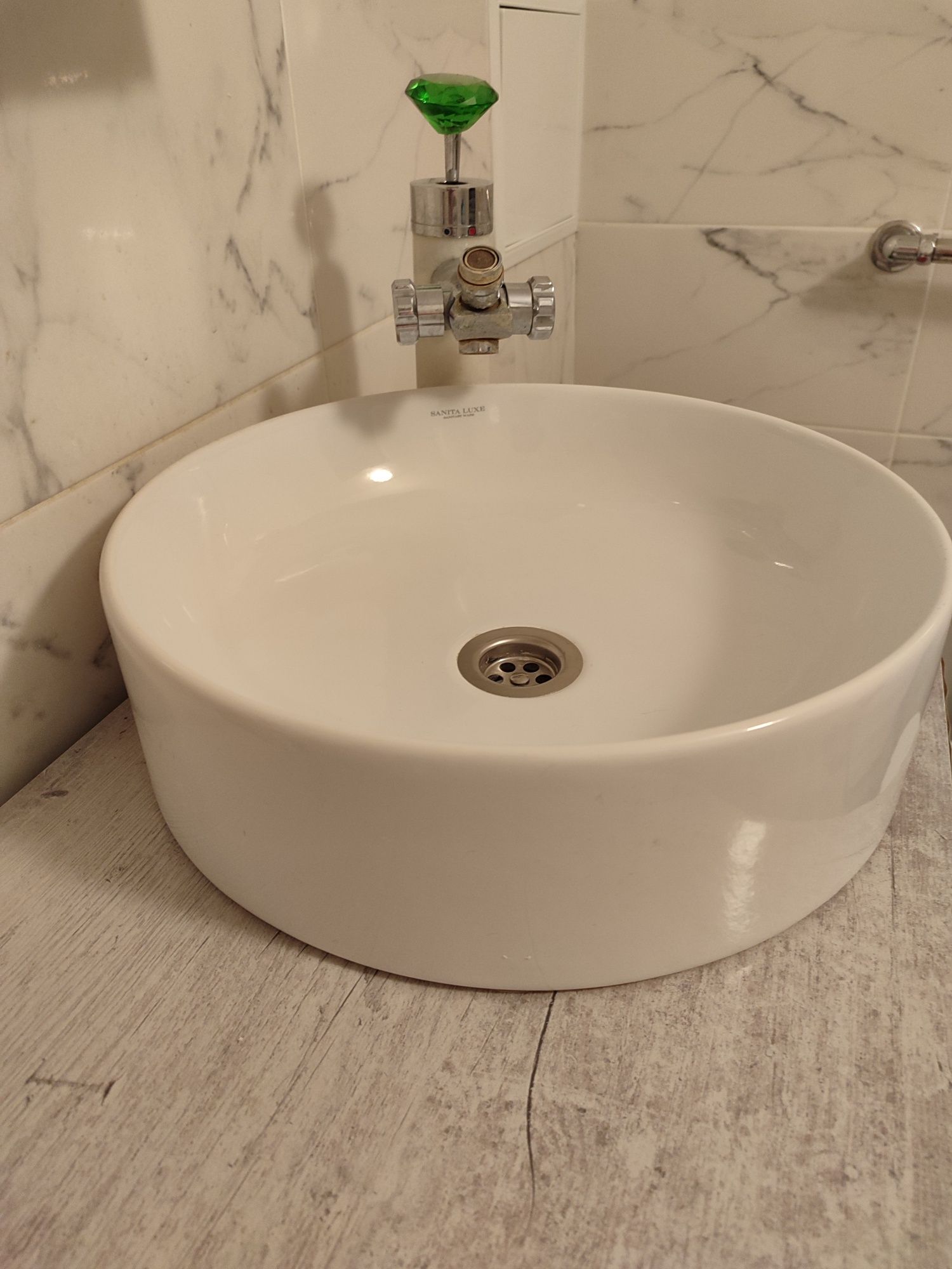 Раковина Sanita Luxe с тумбой  для ванной комнаты производство  Россия