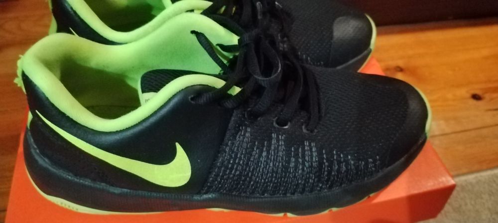 Маратонки   Найк за момче!