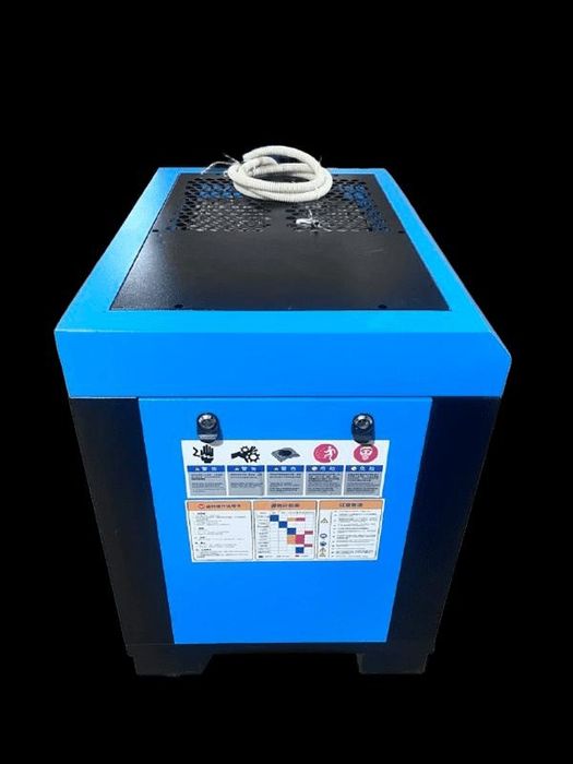 компрессор винтовой 7.5kw 0.8bar
В отличном состоянии 
Цена 750000 тг