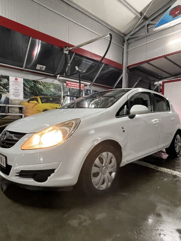 Opel corsa D 2011 1.3 diesel