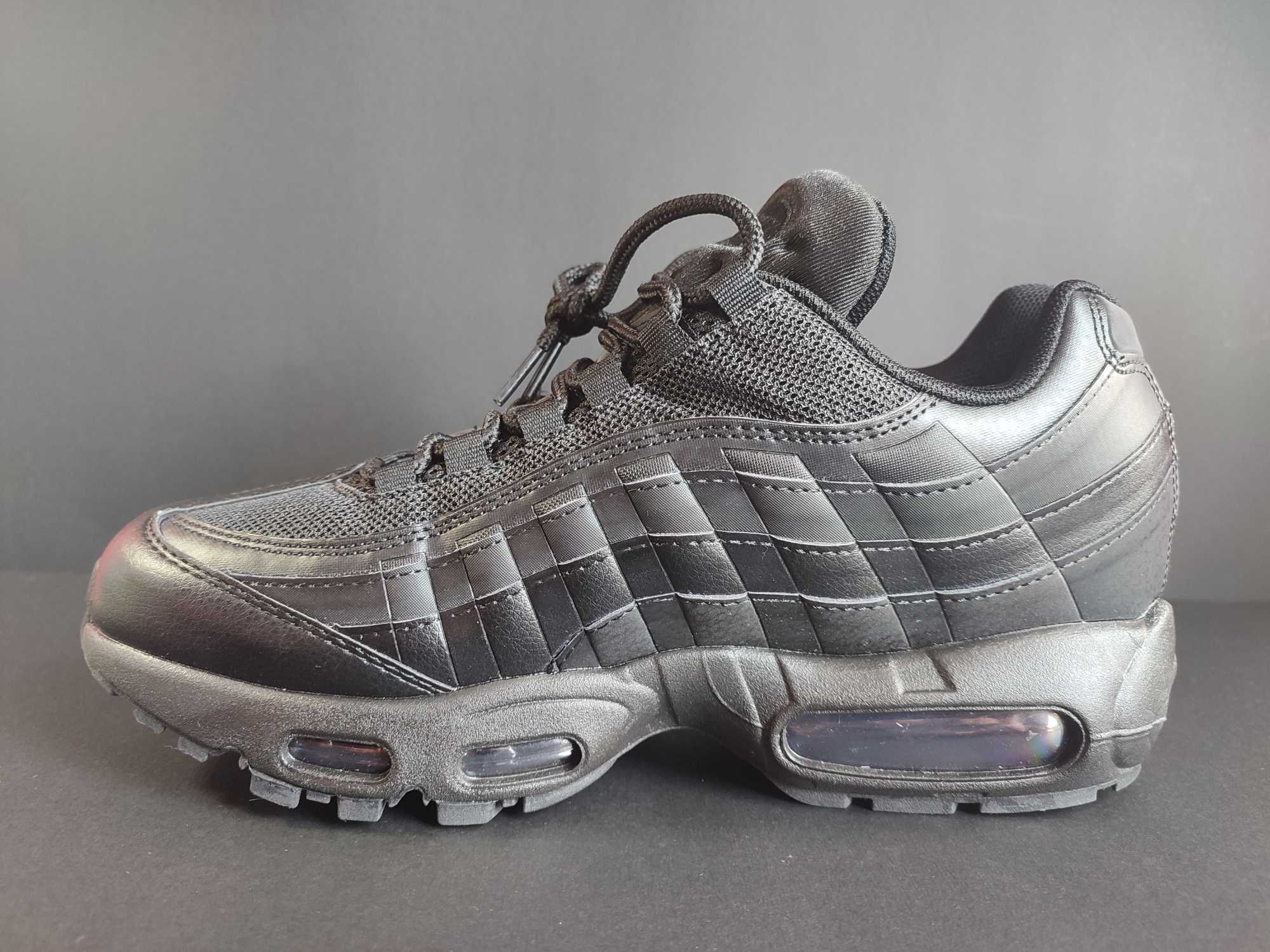 Nike Air Max 95 "Essential Black" - 43 44 45