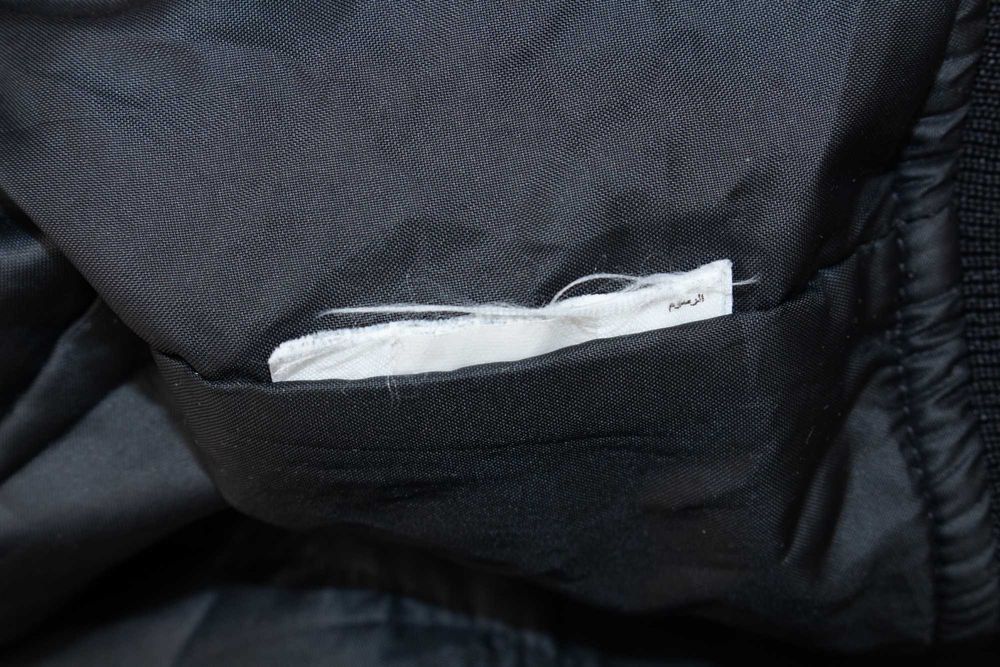 Nike Оригинално дамско яке Synthetic Fill Icon Clash черно/златисто М