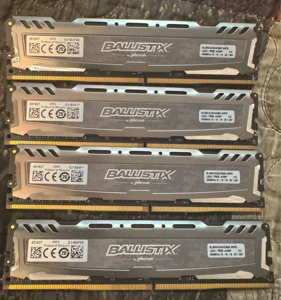 ОЗУ DDR4 Crucial Ballistix 3000МГц