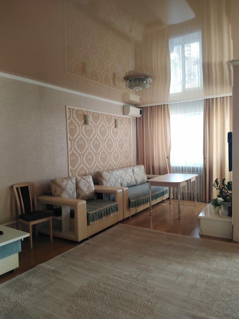 Продам 2-х комнатную квартиру Абая 92/3