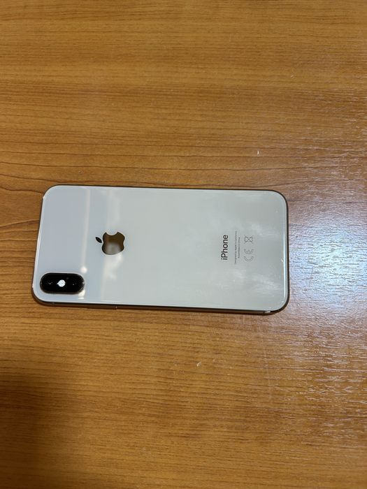 Vand—telefon iPhone xs —functional