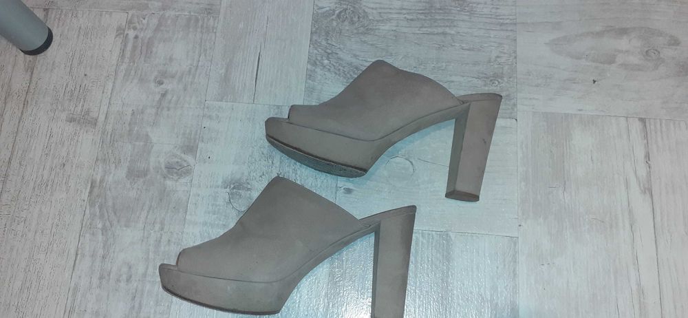 Saboti piele intoarsa bej, mas 38