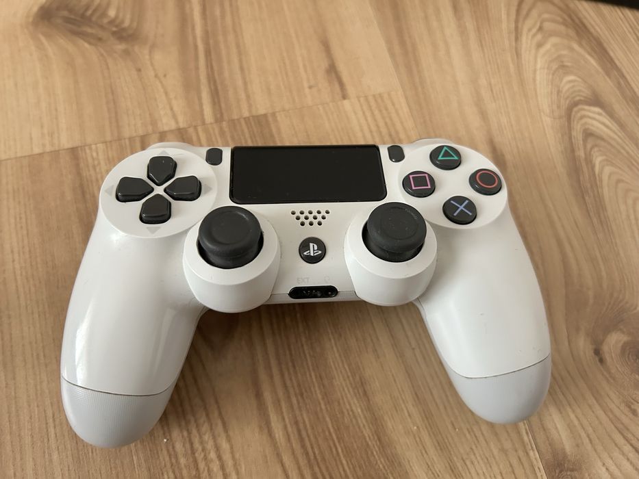 PlayStation 4 500 gb