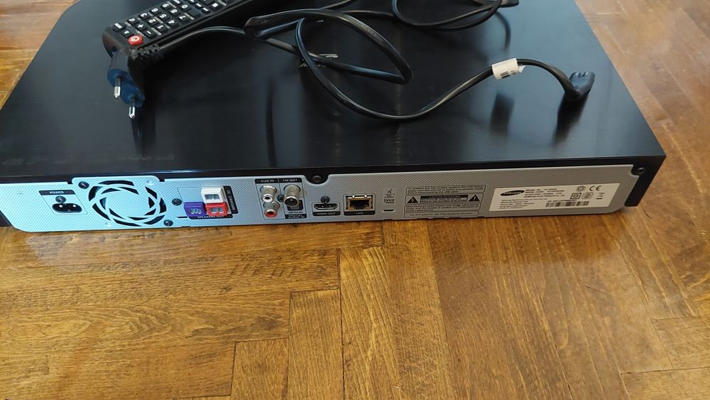 Sistem Home Cinema 2.1, 3D cu Blu-ray Samsung HT-H5200