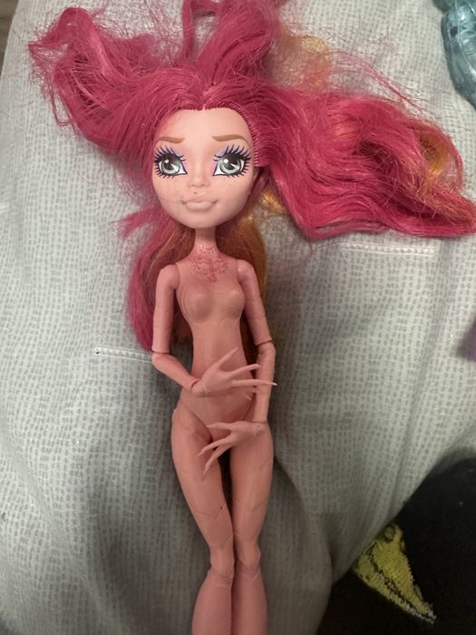 куклы монстер хай разные