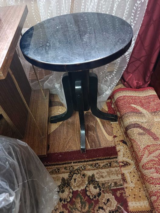 Продам винтовой стул для пианино, СССР,в рабочем состоянии