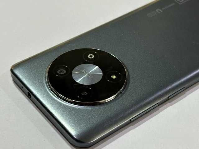 Телефон 5G UG PHONE U23