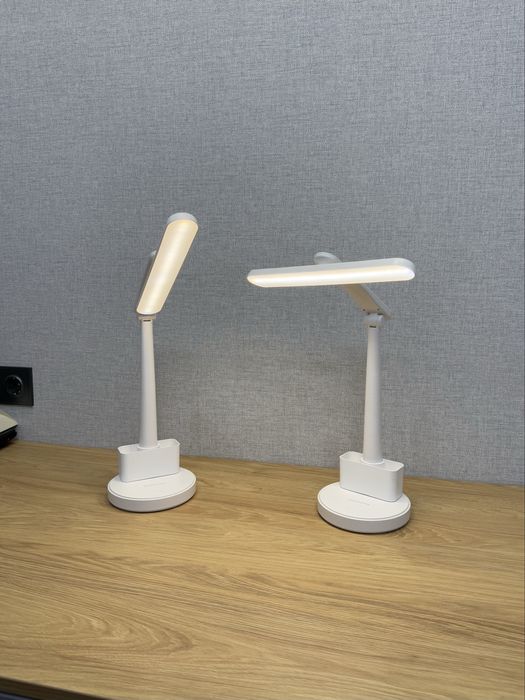 Настольная лампа