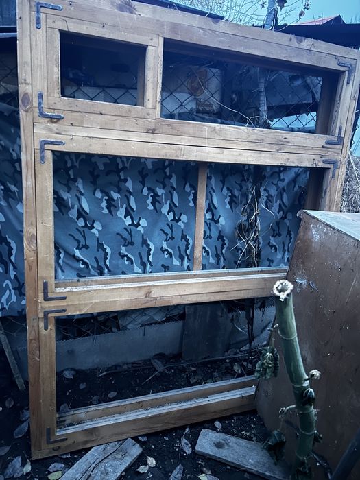 Деревянное окно новое