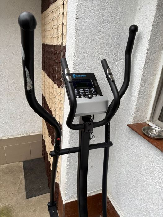 Bicicletă magnetică eliptică