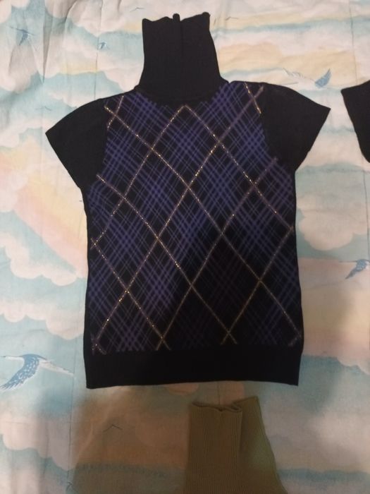 Продам женские кофточки