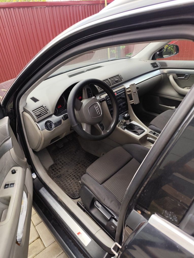 Audi a 4 b7  1.9 tdi