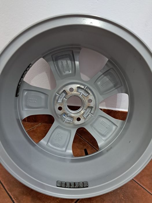 Anvelope iarna 195-55-16.