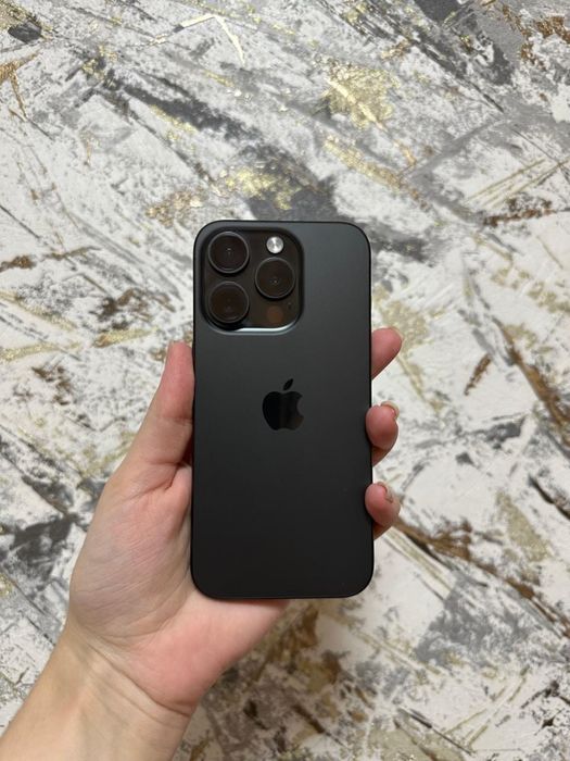 Продам iphone 15 pro айфон