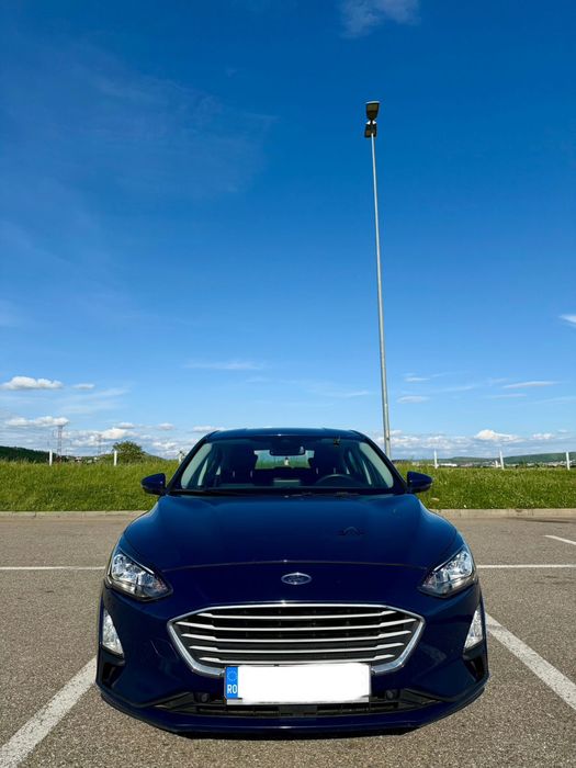 Ford Focus – Full LED, CarPlay, Driver Assist, KM reali