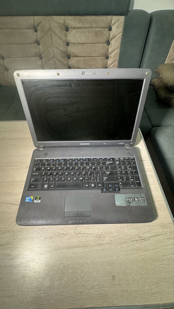 Notbuk Samsung sotiladi