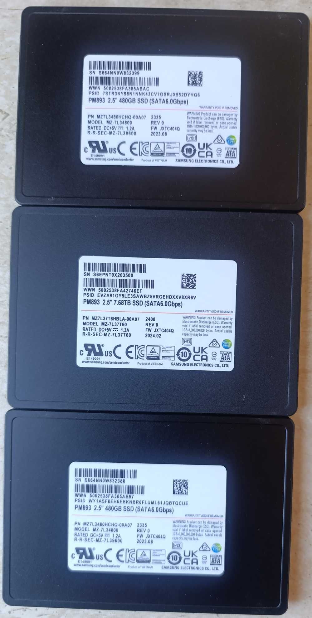 Вътрешен хард диск SSD Samsung  7,68 ТB 2,5 '' (SATA 6Gb/s)