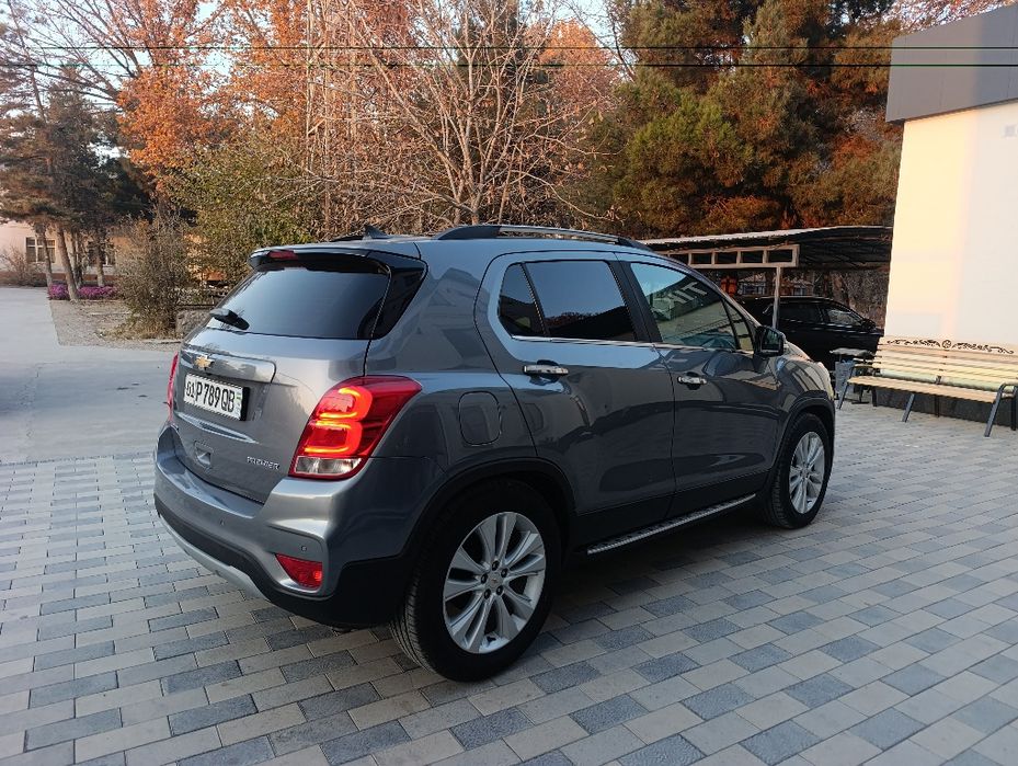 tracker 1 primer full metan