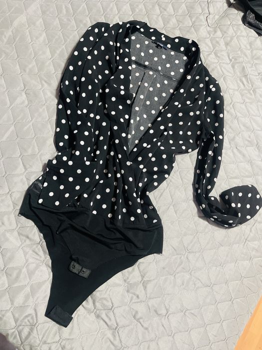 Camasa tip body cu decolteu