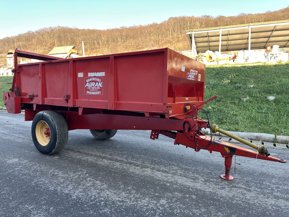 Mig ,remorca de imprastiat gunoi Gilibert 7 tone