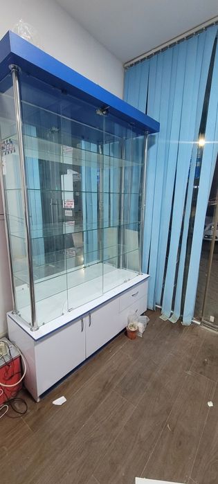 Oynali shkaf sotiladi xolati yaxshi sifatli ishlangan