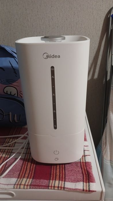 Продается увлажнитель воздуха