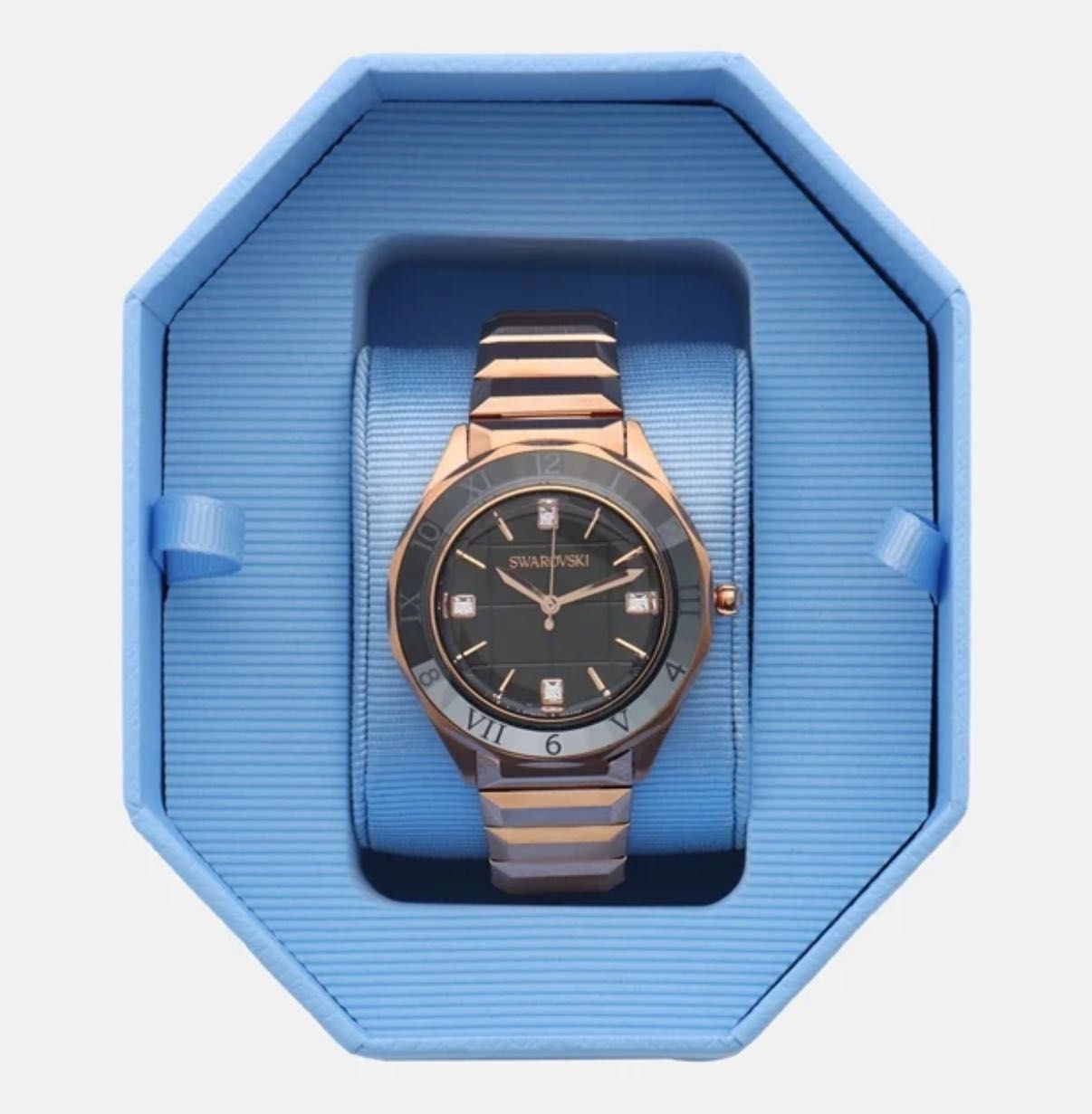Vând ceas Swarovski damă nou